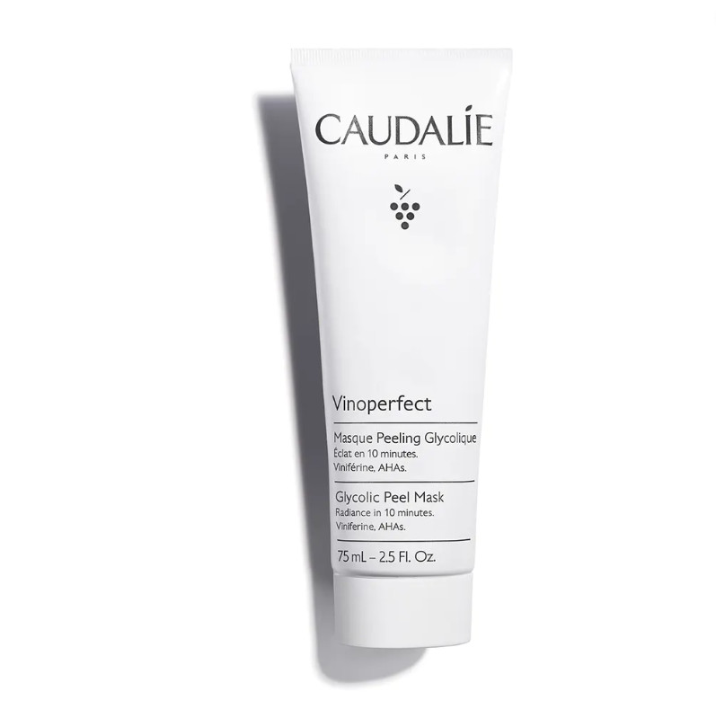 CAUDALIE Mascarilla Peeling Glicólico Vinoperfect Tipo de piel : Todo tipo de pieles Necesita : Resplandor, Antimanchas Ingredientes clave : Viniferina, Ácido Glicólico, AHAs Textura : Mascarilla Use : dos veces a la semana ¿Qué es? La Mascarilla Peeling Glicólico Vinoperfect está pensada para todas las mujeres que desean lucir una piel radiante. En un solo gesto, elimina las células muertas, afina la textura de la piel y unifica el cutis para proporcionar un resplandor intenso en tan solo 10 minutos. No es adecuada para las pieles sensibles.