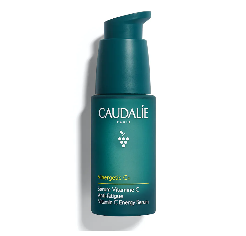 CAUDALIE Sérum Vitamina C Antifatiga Vinergetic C+ Tipo de piel : Todo tipo de pieles Necesita : Antifatiga Ingredientes clave : Ácido hialurónico, Polifenoles, Vitamina C+ Textura : Sérum Use : Mañana y noche, antes de tu crema ¿Qué es? El Sérum Vinergetic C+ ilumina y redensifica la piel instantáneamente para que luzcas un rostro fresco y descansado.