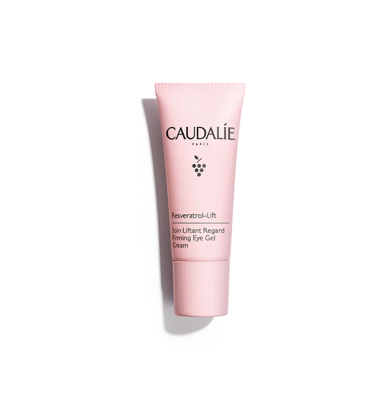 CAUDALIE Tratamiento Lifting Ojos Resveratrol-lift Tipo de piel : Ojos Necesita : Tensor Ingredientes clave : Ácido hialurónico, Resveratrol, Booster de Colágeno Vegano Textura : Gel-crema Use : Día y noche ¿Qué es? Gracias a su asociación patentada de Resveratrol, ácido hialurónico y booster de colágeno vegano, el Tratamiento Lifting Ojos reduce las ojeras, las bolsas y alisa los párpados. Enriquecido con extracto de quinoa, su fórmula ayuda a luchar contra los signos de fatiga: la mirada parece más joven y descansada.