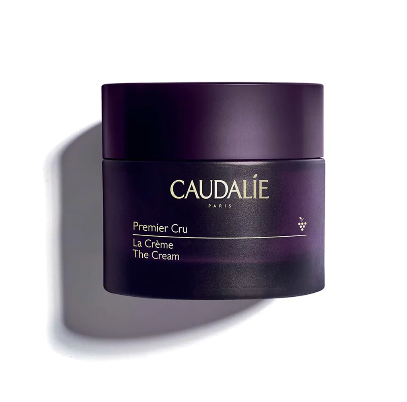 CAUDALIE La Crema Premier Cru Tipo de piel : Todo tipo de pieles Necesita : Antiedad Global Ingredientes clave : Ácido hialurónico, Viniferina, TET8™ Patented Technology (Caudalie x Harvard Medical School) Textura : Crema Use : Por la manana y por la noche, despues del sérum ¿Qué es? Tratamiento antiedad excepcional, La Crème Premier Cru se refuerza con la tecnología patentada TET8™ para corregir los 8 marcadores de la edad: arrugas marcadas, líneas de expresión, firmeza, volumen, elasticidad, manchas, hidratación, luminosidad. Disponible en formato con recarga.