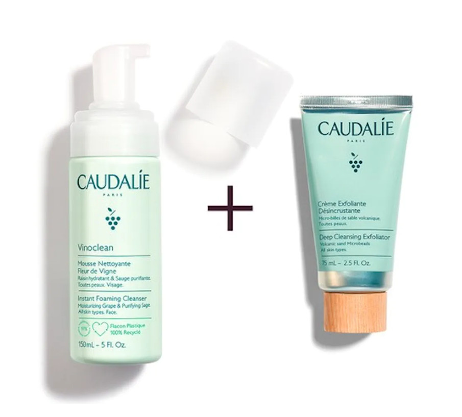 CAUDALIE El Ritual Peeling Suave Vinoclean Tipo de piel : Todo tipo de pieles Necesita : Exfoliante Ingredientes clave : Uvas , Agua de uva bio Use : 1 o 2 veces por semana ¿Qué es? La MIXOLOGÍA de CAUDALIE Mezcla la Espuma Limpiadora Fleur de Vigne con la Crema Exfoliante Desincrustante para disfrutar de una exfoliación suave y sensorial. Este dúo contiene: Espuma Limpiadora Esta espuma untuosa y ligera limpia y purifica con suavidad todo tipo de pieles. Crema Exfoliante Desincrustante La Crema Exfoliante Desincrustante purifica y afina la textura de la piel sin resecarla gracias a sus microgránulos de arena volcánica asociados al agua de uva hidratante y calmante. Consejos de aplicación : 1. Aplicar 2 presiones de Espuma Desmaquillante en la palma de la mano. 1. Calentar 2 presiones de Aceite Desmaquillante en las palmas de las manos. Mezclar 2. Aplicar sobre la piel húmeda del rostro y el cuello manteniendo los ojos cerrados y masajear con movimientos circulares. 4. Aclarar abundantemente y secar