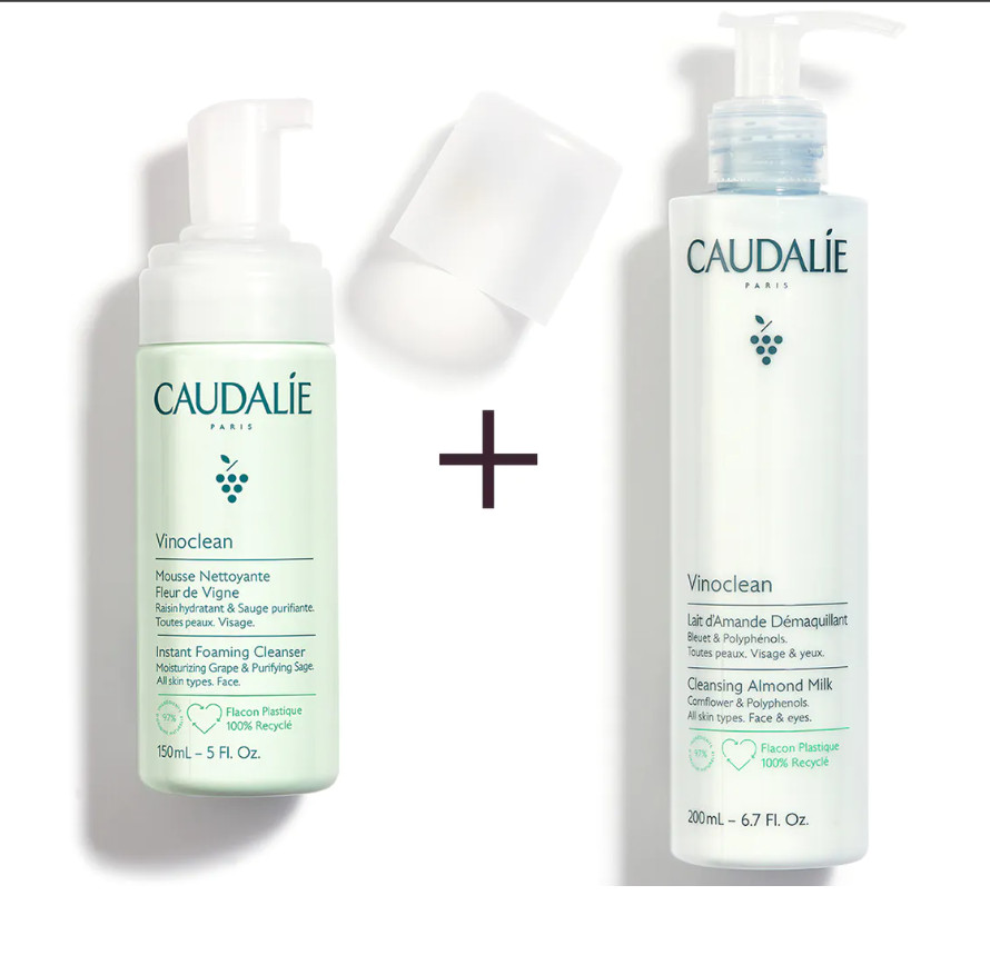 MIXOLOGIE by CAUDALIE ¿Quieres ahorrar tiempo? Gracias a la Mixología, inspirada en los Tratamientos Spa Caudalie, adopta el gesto 2-en-1 y enriquece tu ritual de desmaquillado para convertirlo en un auténtico momento de placer. Mezcla la Espuma Limpiadora con la Leche de Almendras Desmaquillante para limpiar y desmaquillar en un solo gesto. Su textura de "Espuma de Leche de Almendras" ofrece a tu piel un desmaquillado untuoso y delicioso. Este dúo contiene: Espuma Limpiadora Esta espuma untuosa y ligera limpia y purifica con suavidad todo tipo de pieles. Leche de Almendras Desmaquillante Esta leche aterciopelada limpia y desmaquilla, dejando la piel nutrida y calmada.