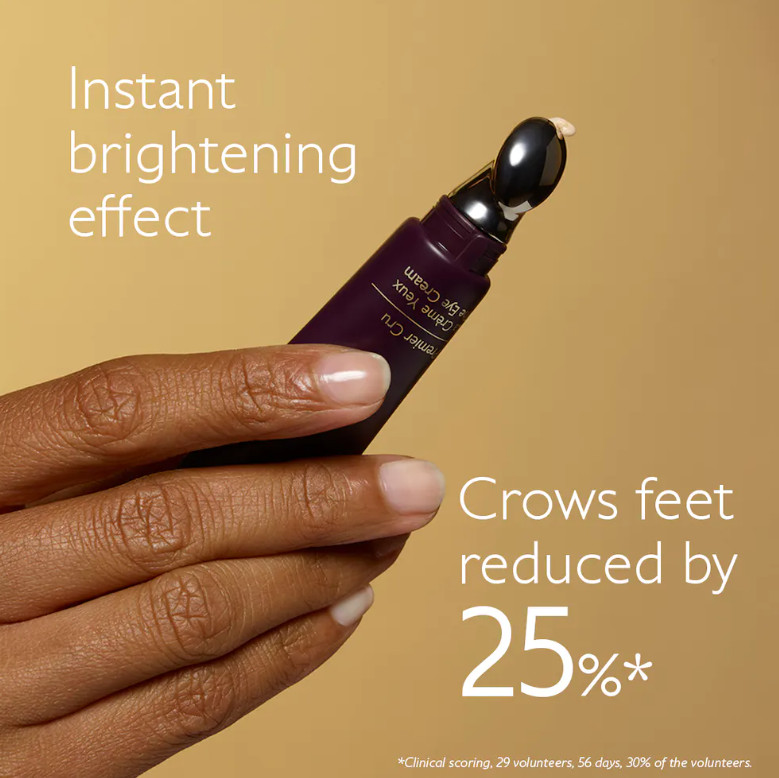 Tipo de piel : Todo tipo de pieles Necesita : Antiedad Global Ingredientes clave : Viniferina, Mezcla de nácares, TET8™ Patented Technology (Caudalie x Harvard Medical School) Textura : Crema Use : Mañana y tarde, todos los días ¿Qué es? Reforzado con la tecnología TET8™, El Contorno de Ojos Premier Cru ilumina la mirada y corrige los 8 marcadores de la edad: Patas de gallo, bolsas, arrugas de los labios, líneas de expresión, ojeras, nutrición, hidratación, luminosidad. Su cánula masajeadora descongestiona, alisa y reduce las bolsas para rejuvenecer visiblemente la mirada.